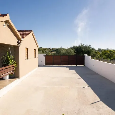 House Dalma Apartment