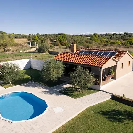 House Dalma Apartment *